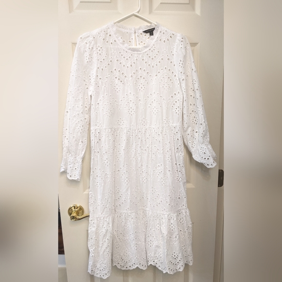 Banana Republic Eyelet Dress - Picture 7 of 7